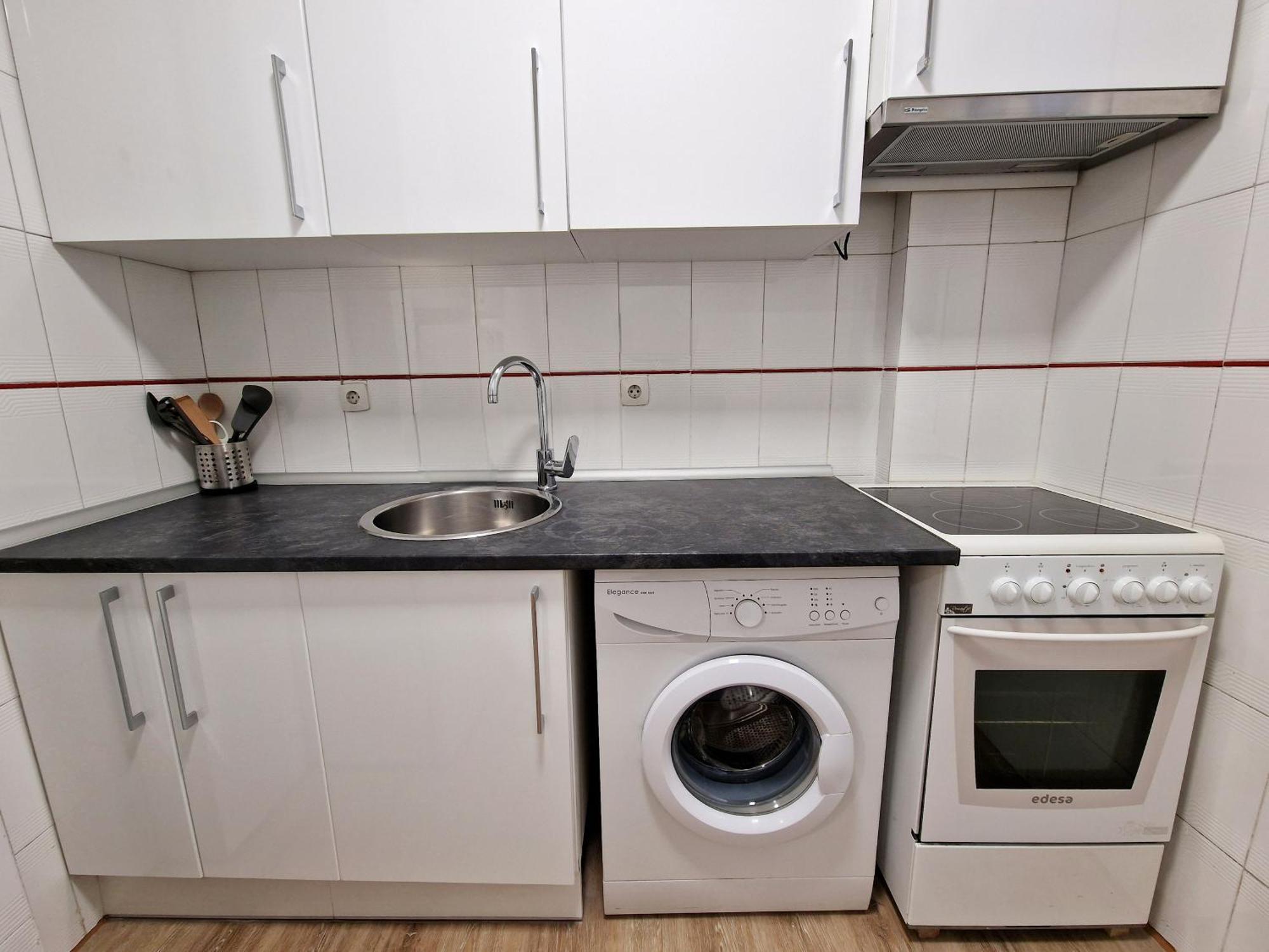 Apartment Mayor Calle, Alojate En El Centro Historico De Madrid, Junto A Plaza Mayor Y Mercado De San Miguel, Edificio Historico 3er Piso Sin Ascensor